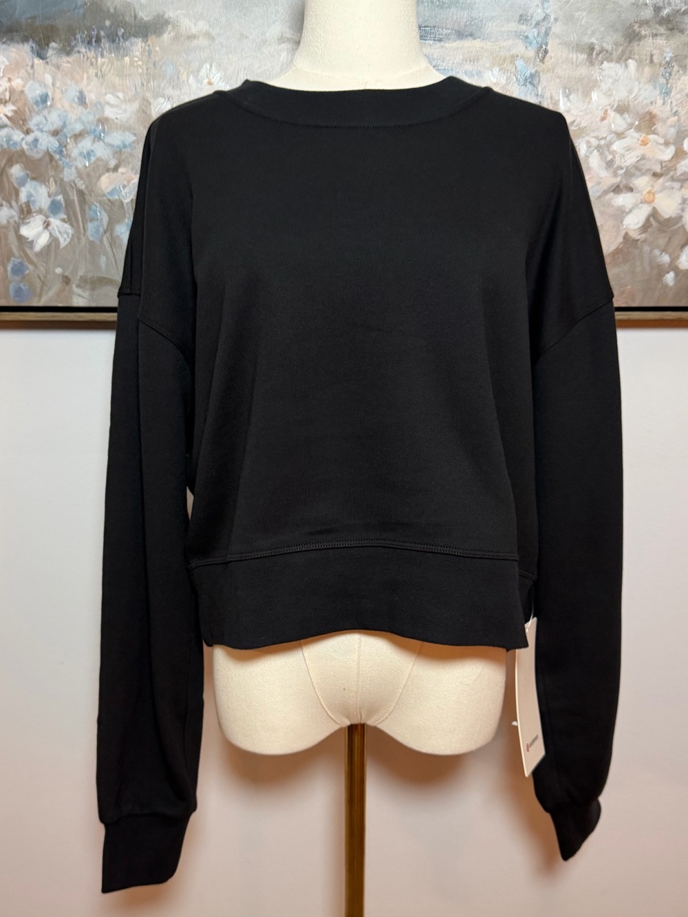 Lululemon Perfectly Cropped Crew in Black Size 6 NWT